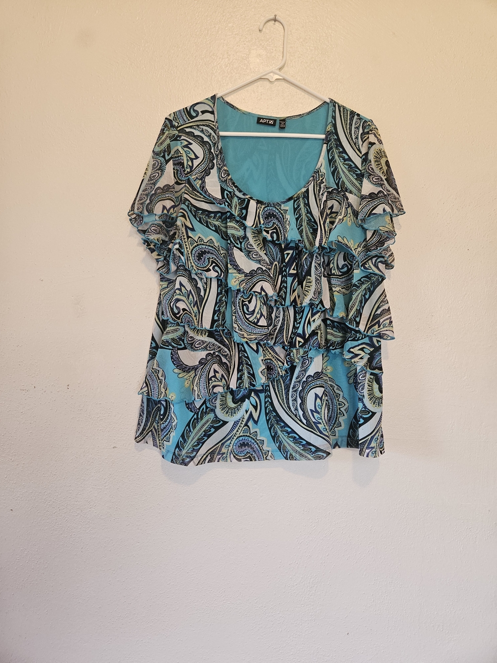 Apt. 9 Turquoise and White Paisley Ruffle Scoop Neck Top